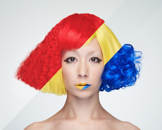 Kaela Kimura transformed into all mad scientist in MV for “WONDER Volt” !!