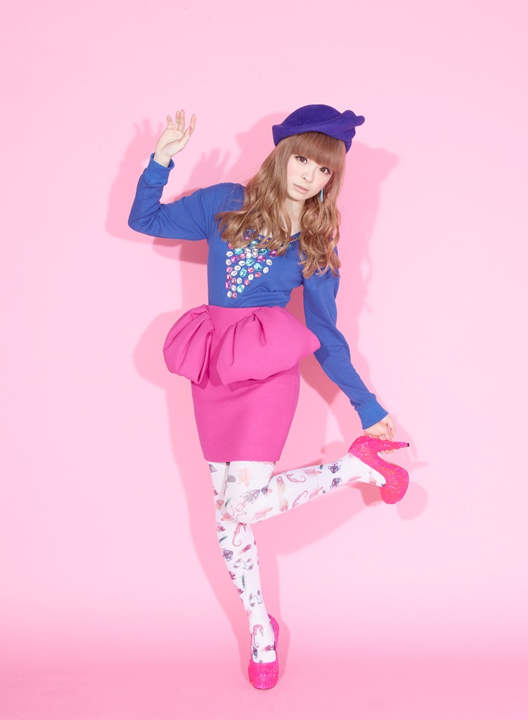 Kyary Pamyu Pamyu’s MV for “Family Party” Unveiled