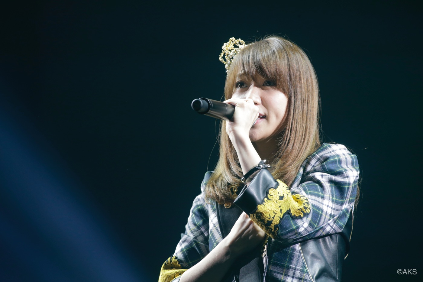 Yuko Oshima shares her gratitude again in the very last handshake meeting in Osaka
