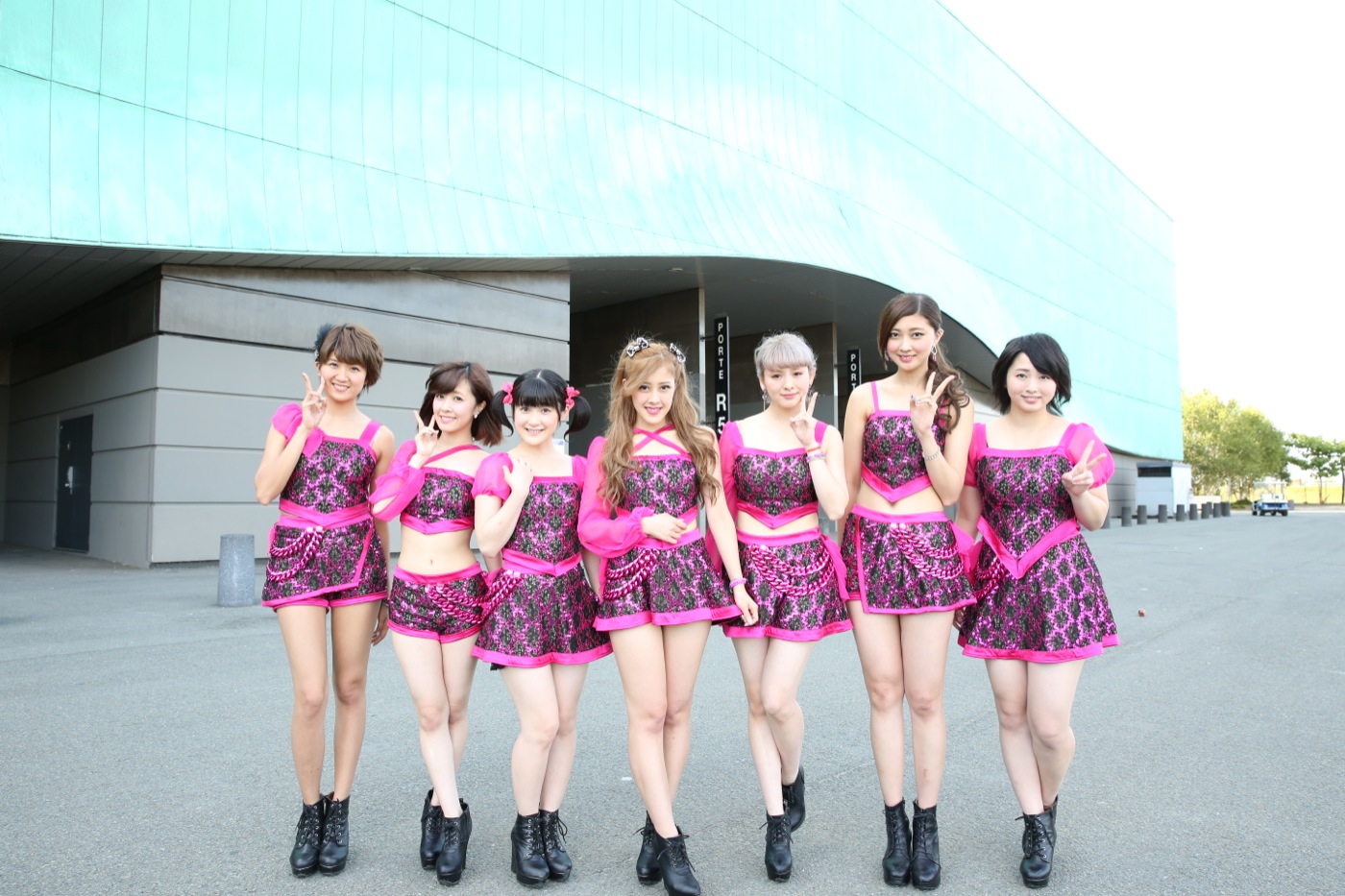 Berryz Kobo Backstage Interview at Japan Expo 15th