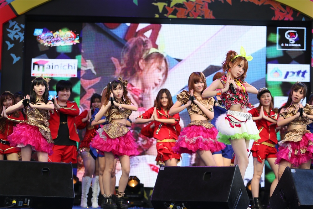 A Quarter Million People Visit Japan Festa in Bangkok 2014, Marin “Feel like a Hollywood Star!”