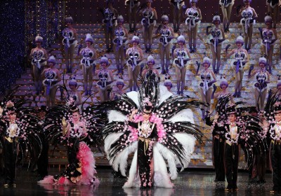 Gorgeous, Elegant and Romantic Best performance company by only women, TAKARAZUKA REVUE COMPANY !!