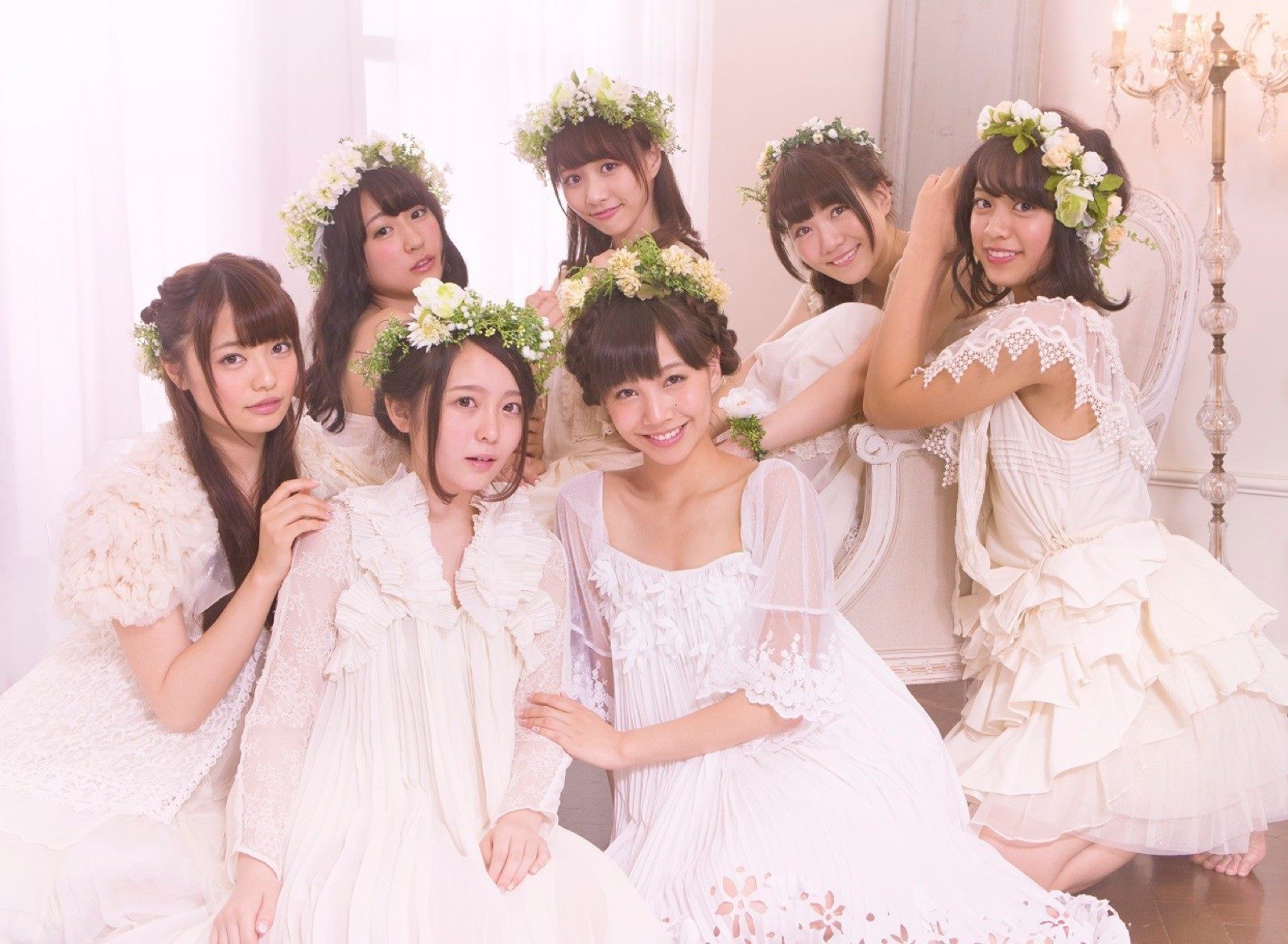 palet Flutter Delicately in MV for 4th Single “SNOW DISTANCE”