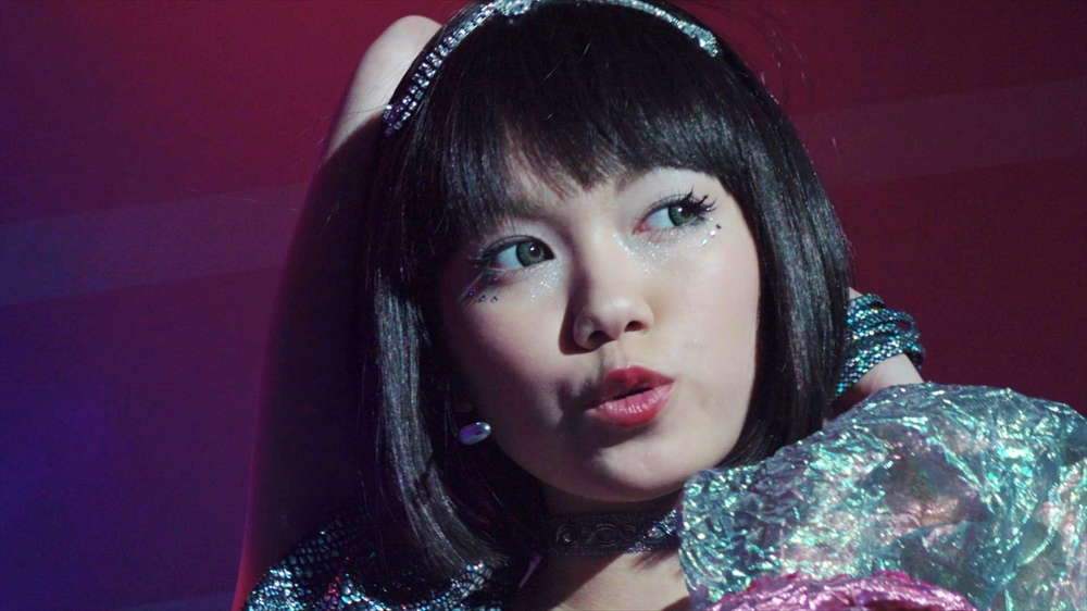 Super Idol Saki Utagawa’s Live Footage for “Lovely Summertime” Becomes Hot Topic!