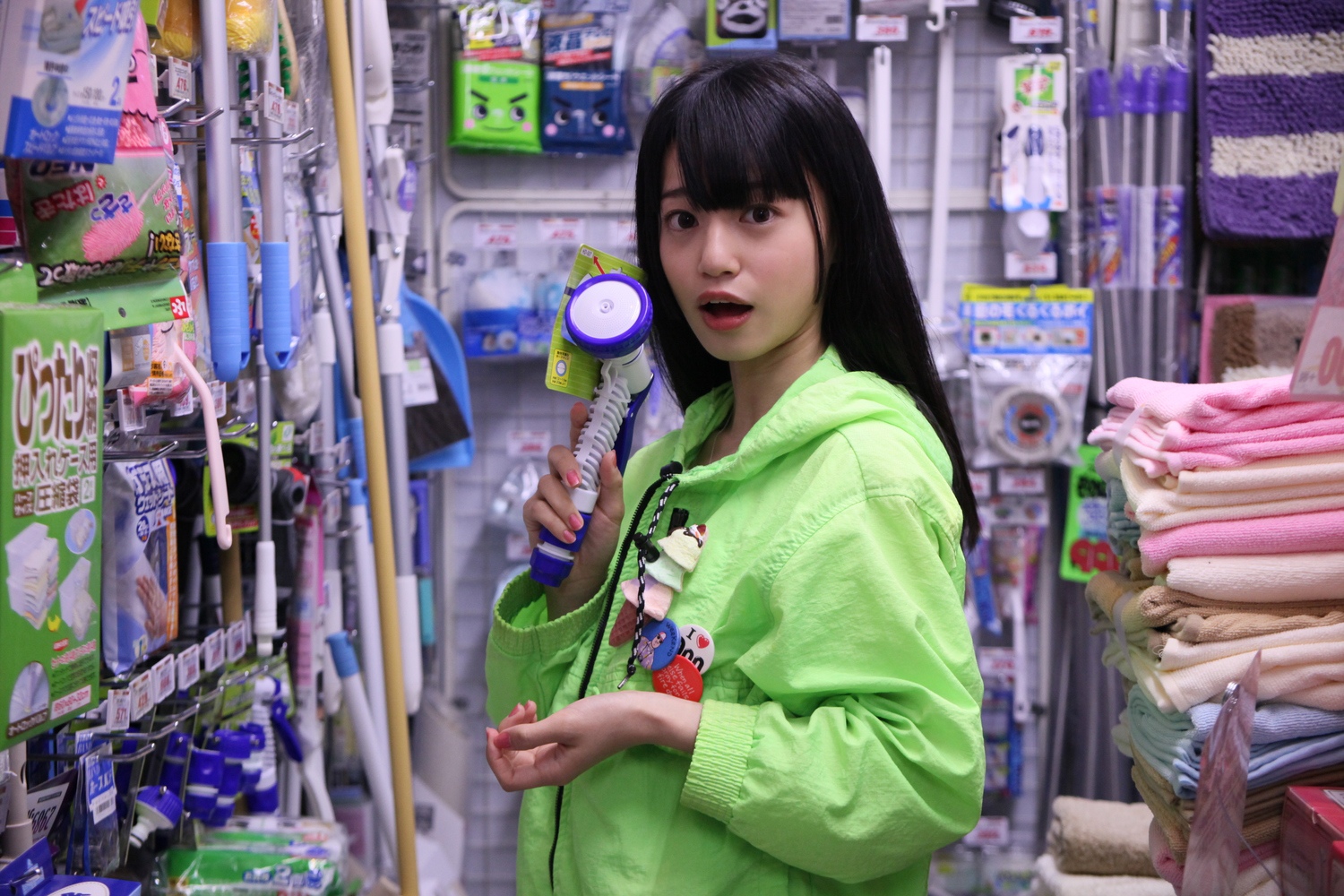 Megumi Wata : A Mysterious Girl Pop Singer Who’s Appeared Like a Comet