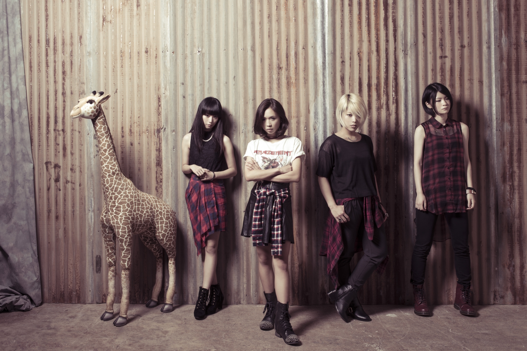 Former Stereopony Members Get New Start as Draft King, Sign with Sun Music