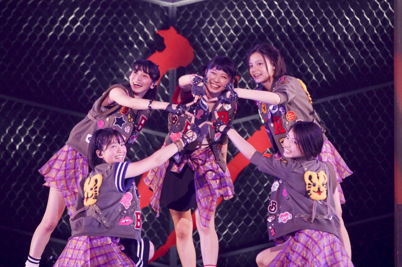 Babyraids’ Lightning Attack at Their First Budokan Concert!