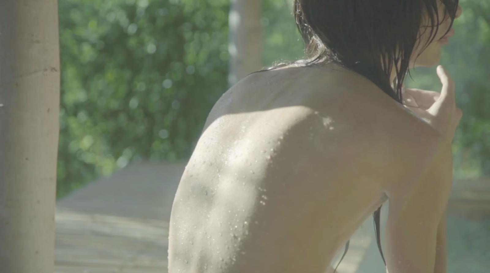 Mysterious Japanese Beauty Invites You to Onsen in Saga Prefecture and Wants to Make Sure You Enjoy Yourself!