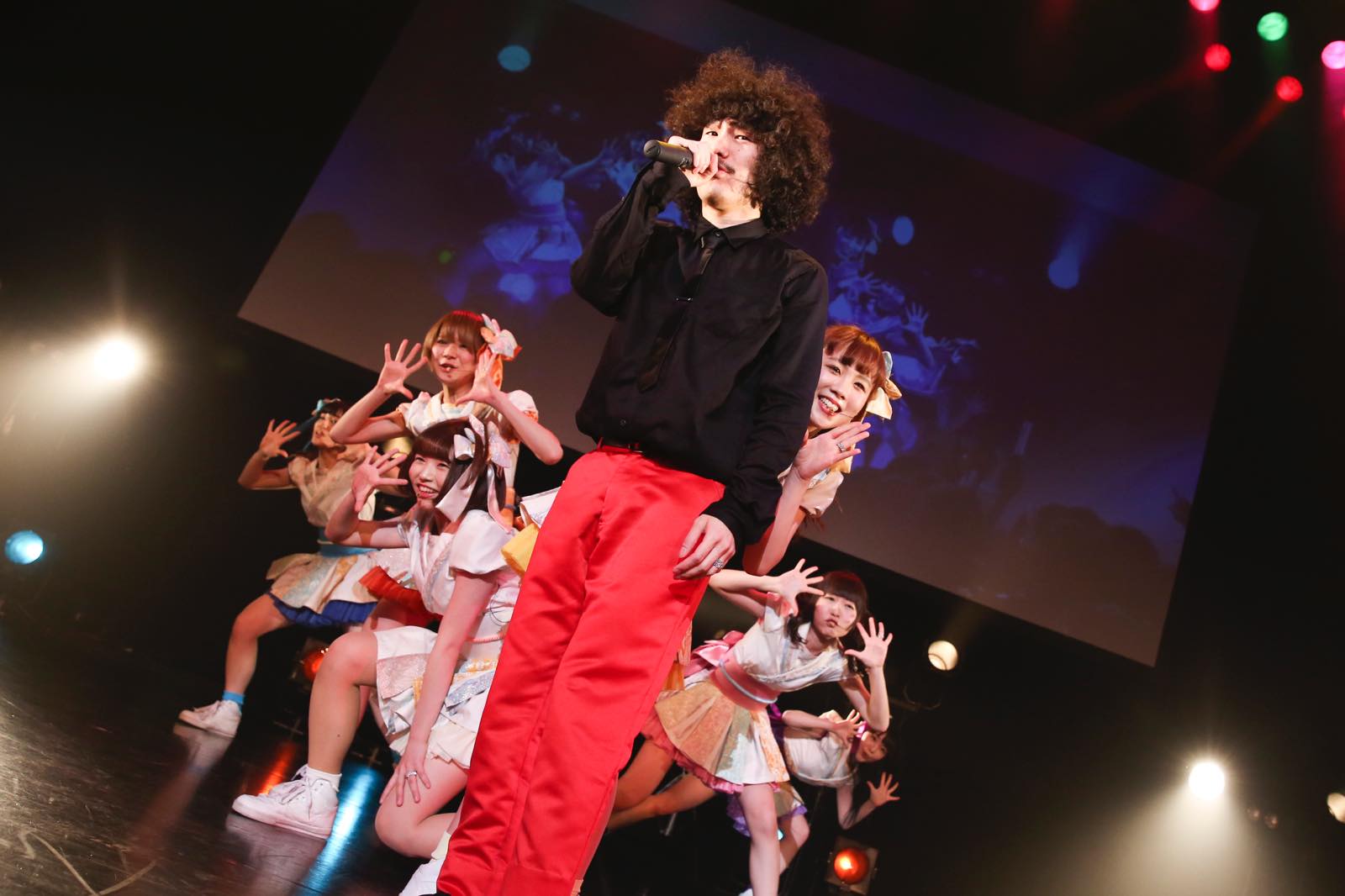 Looking Through the Prism of Japanese Music: Ustream Sound Gradation Live Report
