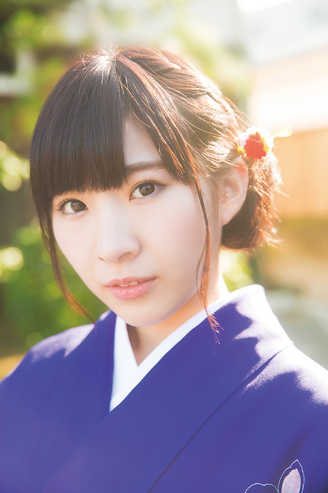 Misaki Iwasa Shows her Adult Side in the MV for “Hatsu-zake”