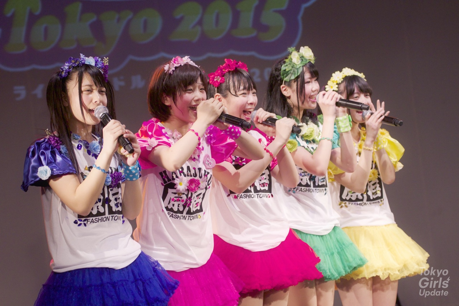 How about Watching an Idol Group to Grow Over Time?  -The First Coverage of “KAMIYADO”