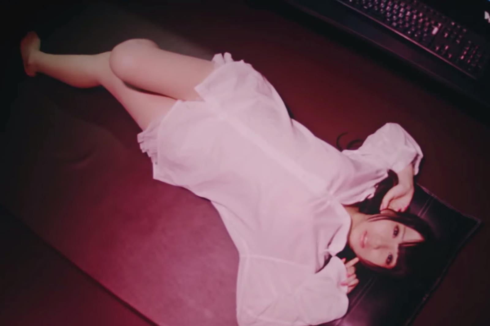 DEEP GIRL Want All the Stars in the Night Sky and Tokyo Tower too!