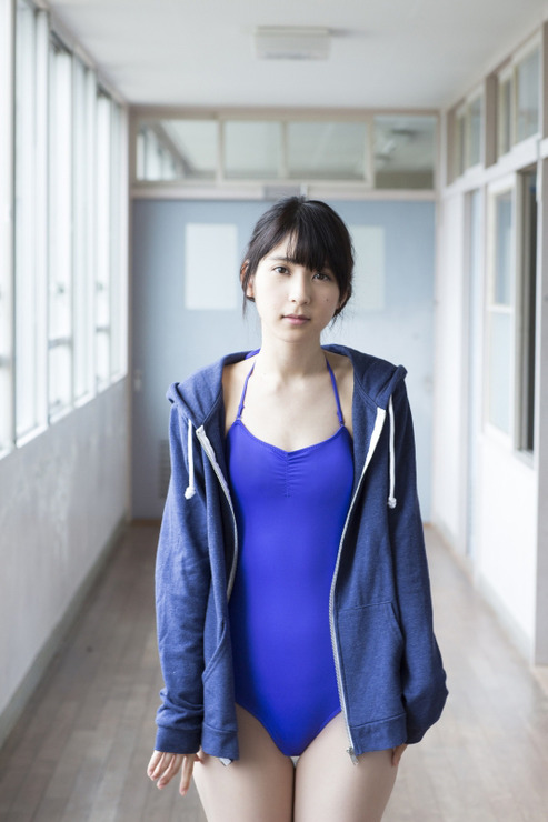 Natsumi Matsuoka From HKT48 Reveals Everything in her First Photobook!