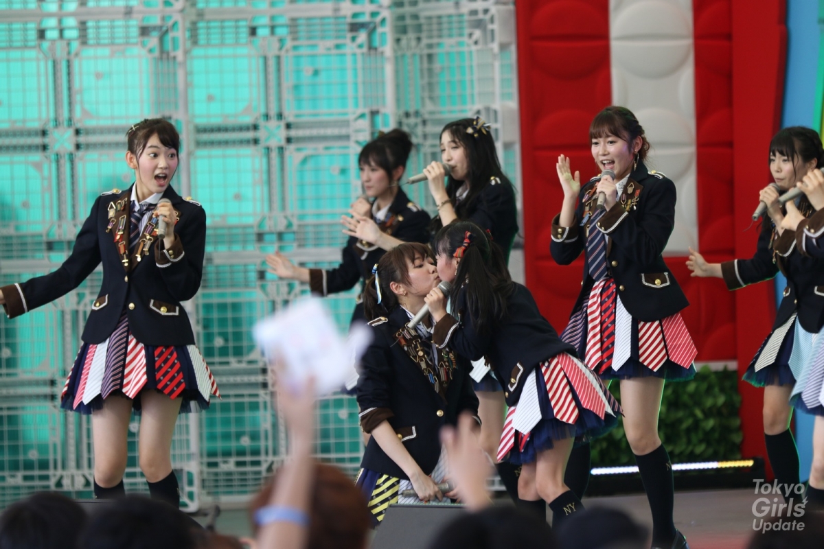 Midmorning Melon Juice! HKT48 Tokyo Idol Festival 2015 Report