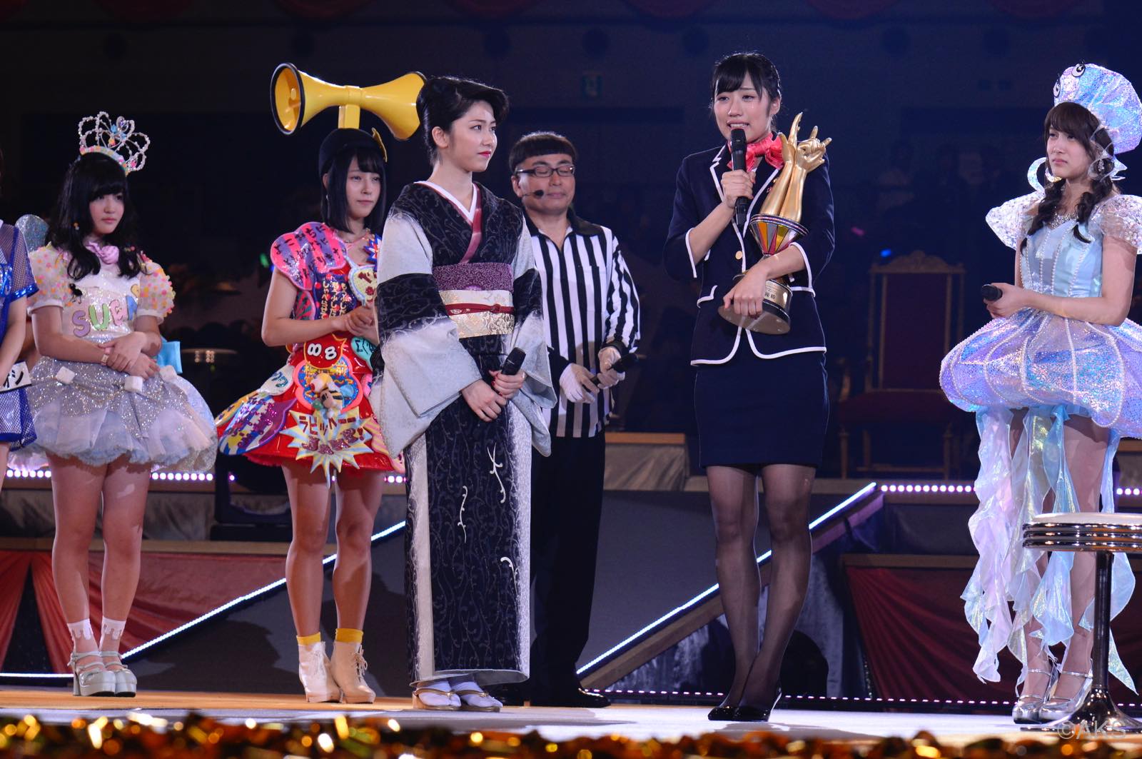 Lucky 7! Nana Fujita is Crowned Champion of 2015 AKB48 Janken Tournament!