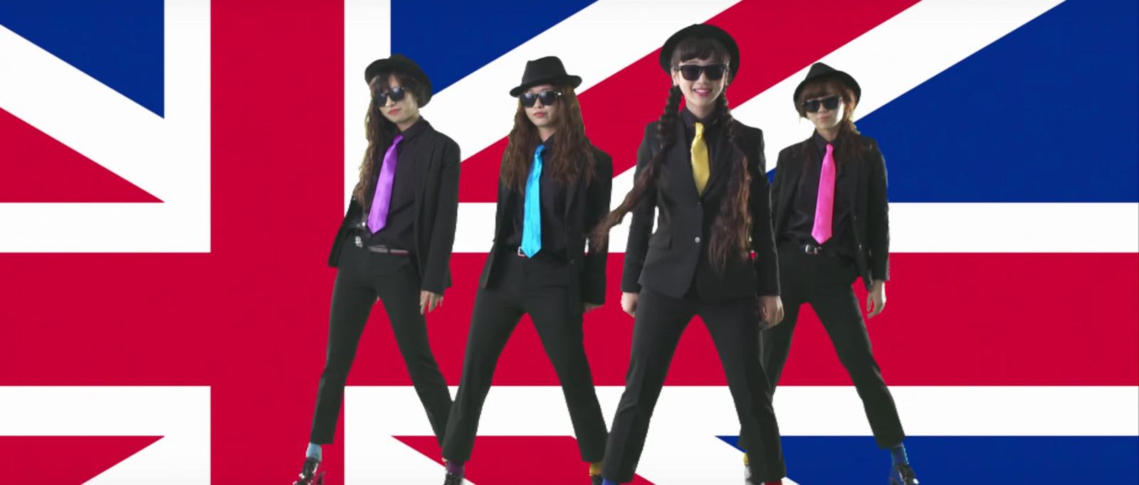SRAM Splash Color on a Monochromatic World in the MV for “Gokigen RADIO”!