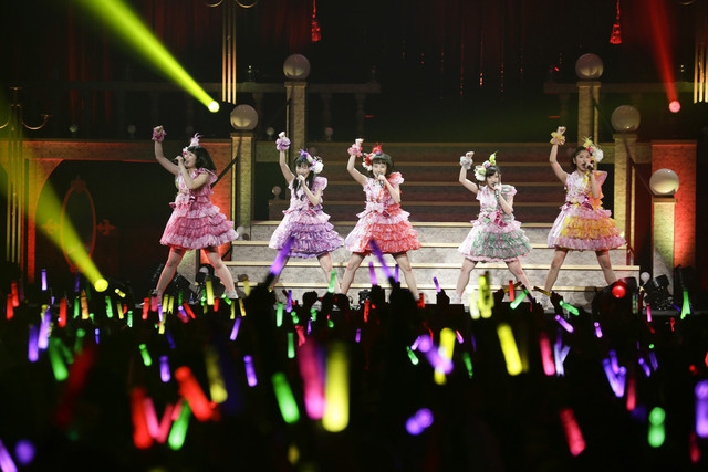 Who Got Chocolate from Them?!  Momoiro Clover Z’s Valentine Live Concert Report Held at Budokan