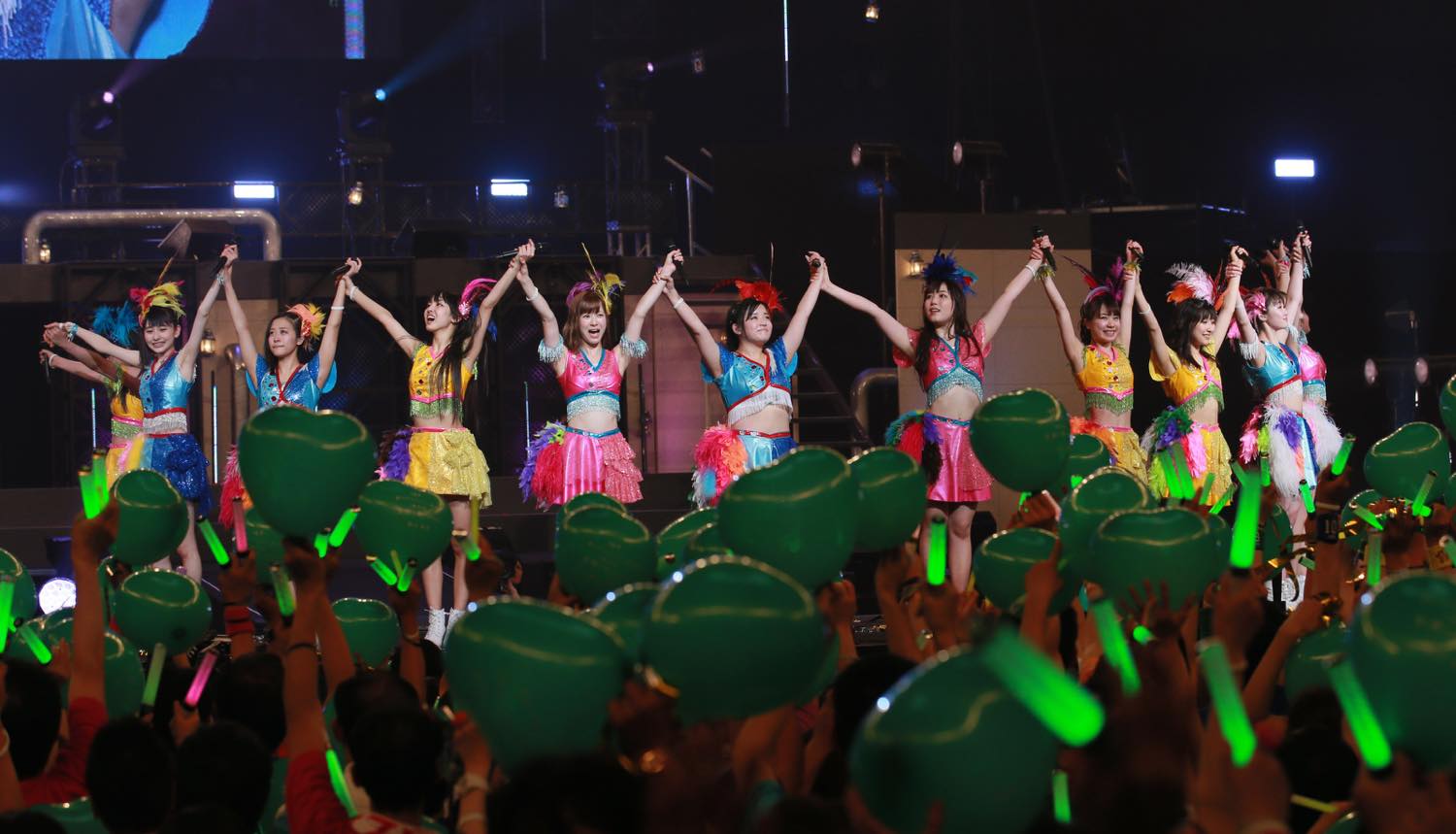 Kanon Suzuki’s Smile Sparkles During Graduation From Morning Musume.’16 at Nippon Budokan!