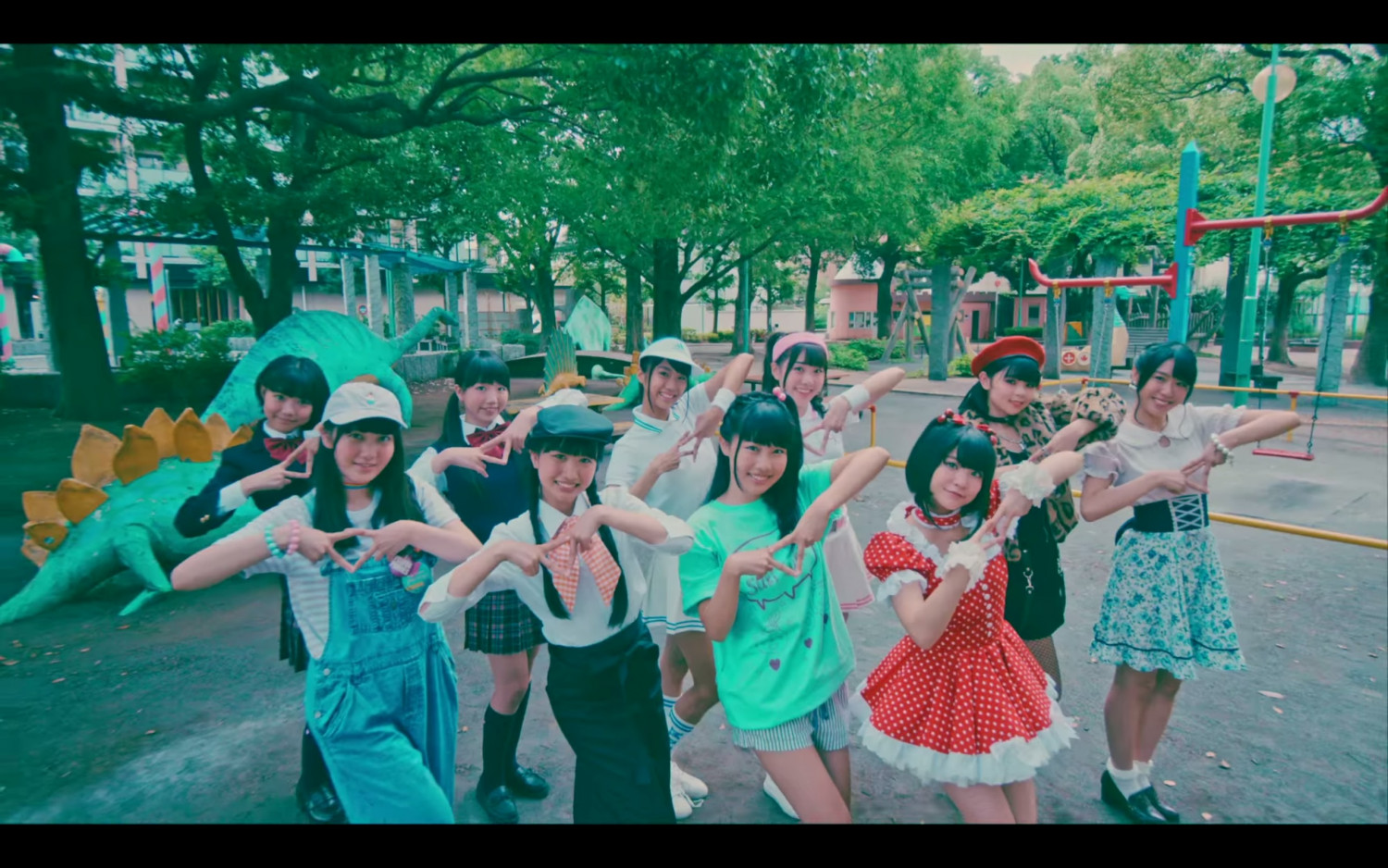 Niji no Conquistador with Cosplays Reply to their former song in “Paradoxical Complex”!