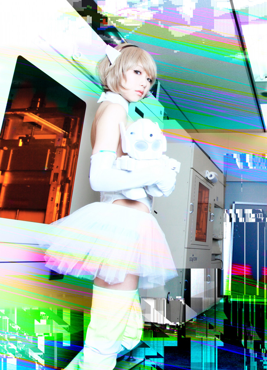TOKYO CUTTING EDGE CREATORS by Julie Watai #6 featuring Nukeme : Representing a Slight Feeling of Discomfort