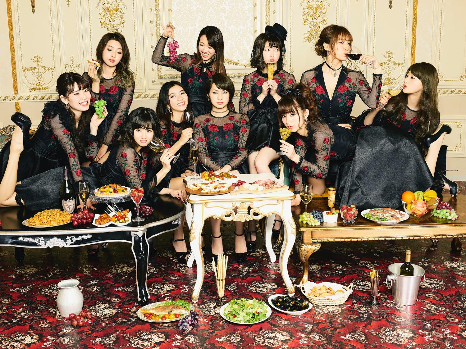 Go Behind the Scenes With predia in the MV for “Paradise”!